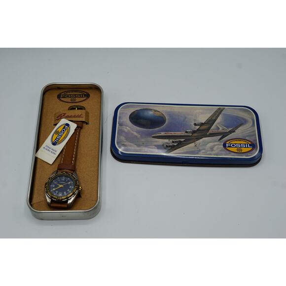 Fossil World Watch Womens Gold Tone Leather Band New Battery w/ Tin - Picture 1 of 6